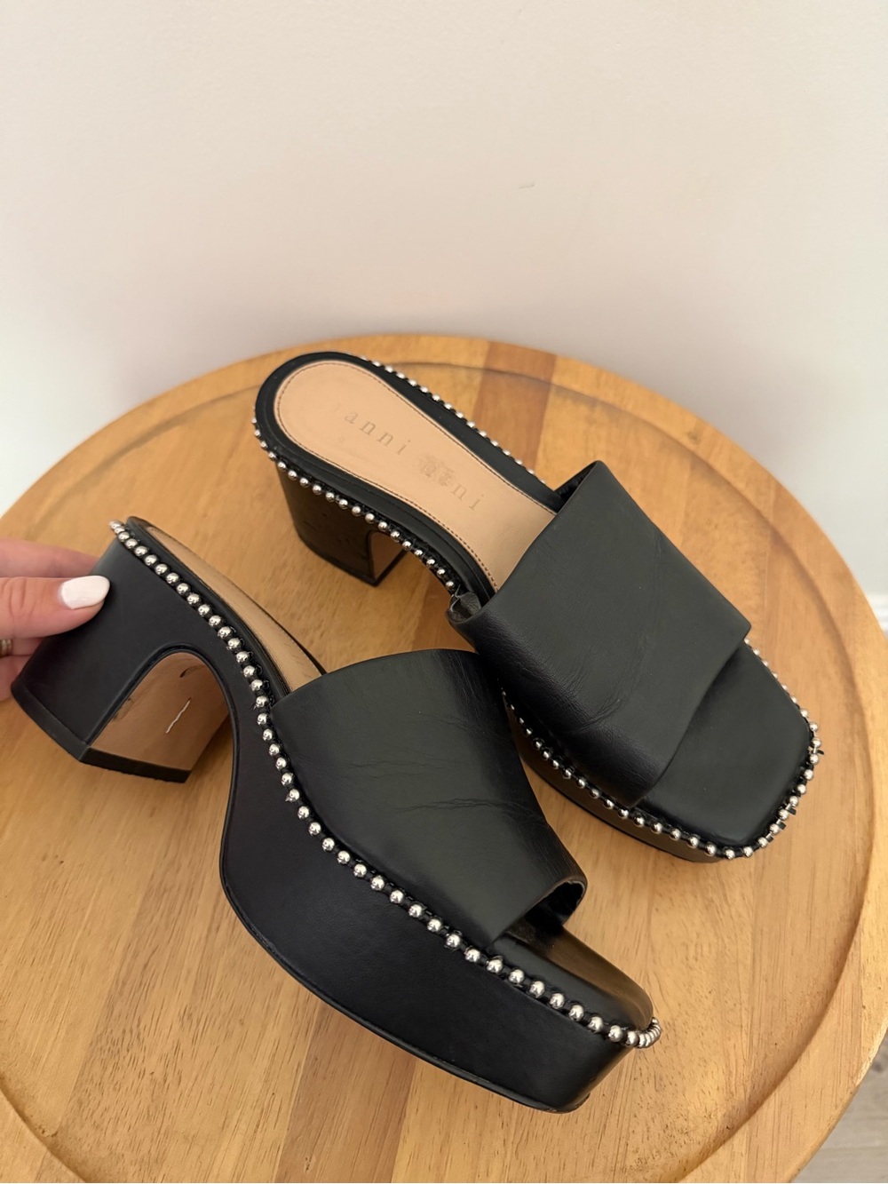 Gianni Bini Roemer Black Leather Platform Mule Heels Size 6.5